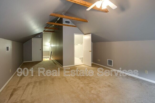 Building Photo - 1552 Forest Ave