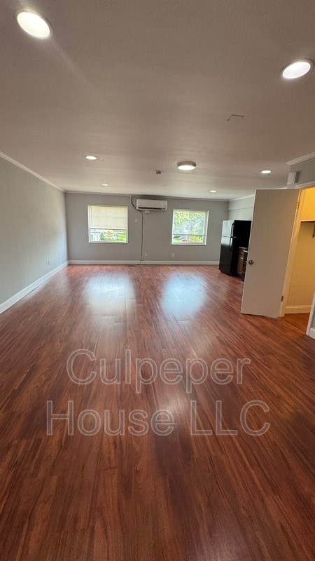 Building Photo - 2854 W Sylvania Ave