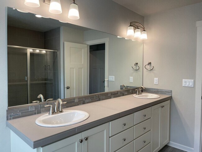 Building Photo - NEWER 4 Bed 2.5 Bath Home! Located near the Ridgefield Outdoor Recreation Center, equestrian faci...