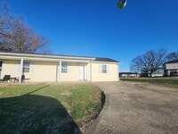 Building Photo - 132 Cardinal Dr