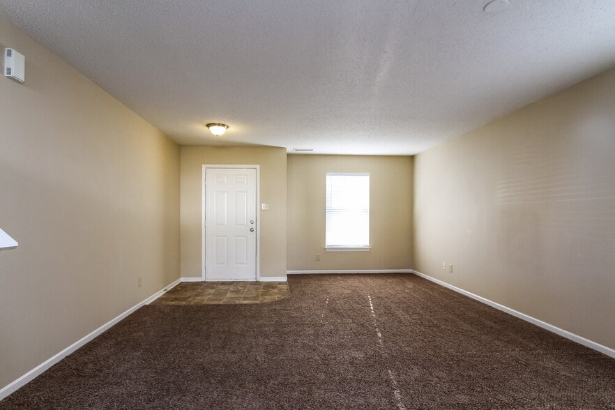 Building Photo - 15226 Clear St