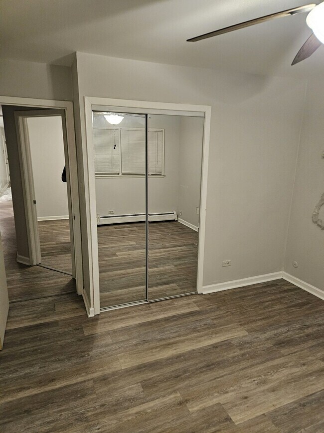 Building Photo - 4652 Custer Ave