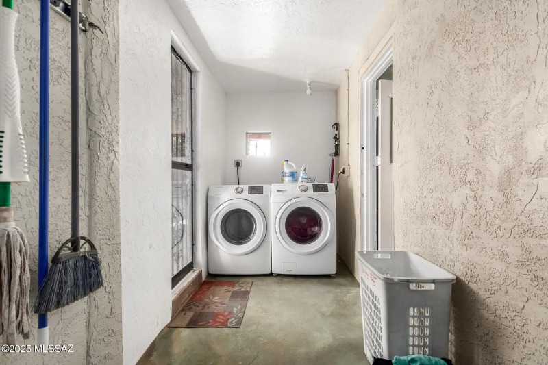 Building Photo - 2144 N Madelyn Ave