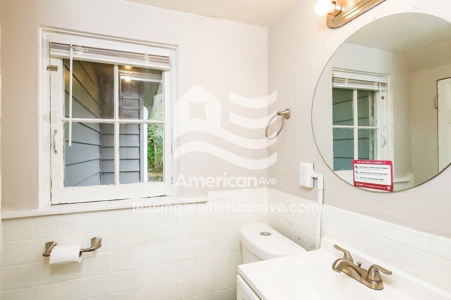 Building Photo - 4001 Herron Ave