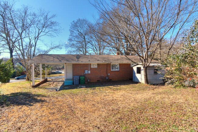 Building Photo - 1601 Cromwell Ct