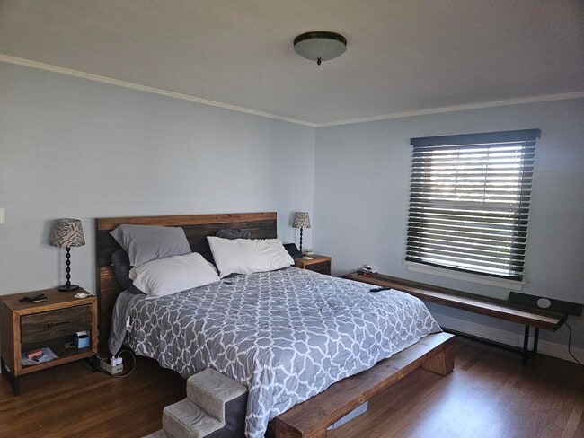Building Photo - 5bd 5ba Stunning Home
