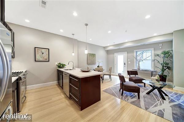 Building Photo - 2108 10th St NW