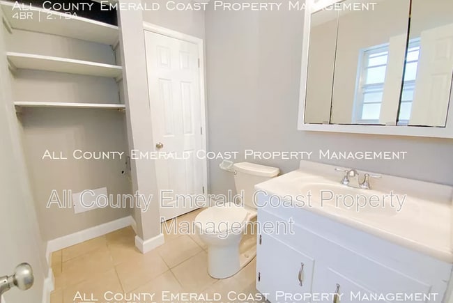 Building Photo - 521 Marlowe Dr