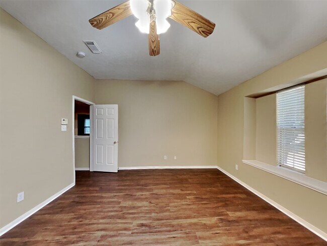 Building Photo - 31106 Perlican Dr