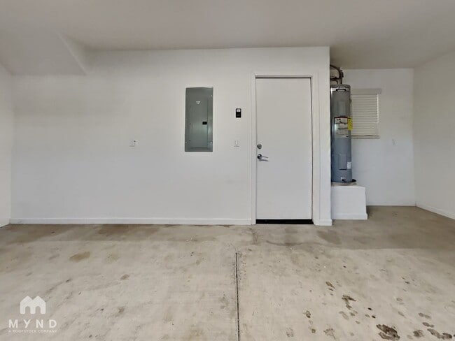 Building Photo - 22125 N 29th Ave