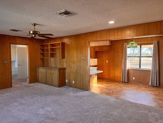 Building Photo - Unique 1 Bed 1 Bath In The Country!