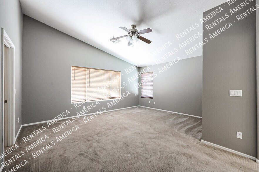 Building Photo - 7471 W Lone Cactus Dr
