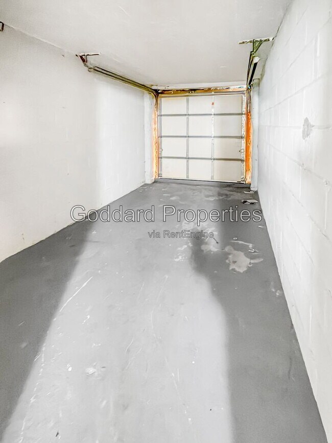 Building Photo - 37 N Bernice Ave
