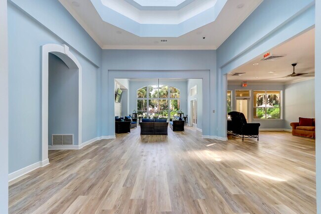 Building Photo - 170 Veracruz Dr