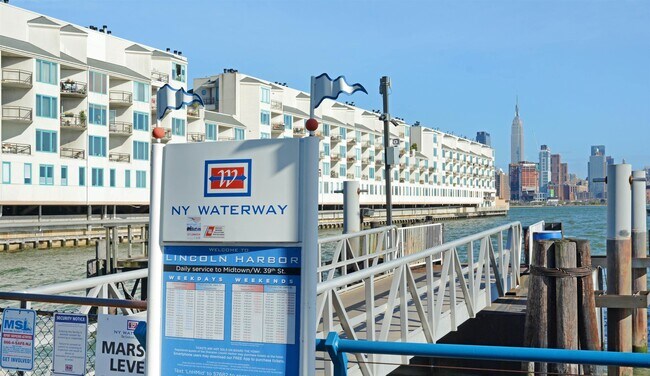 Building Photo - 600 Harbor Blvd