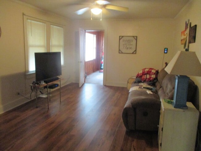 Building Photo - 1591 NC-24