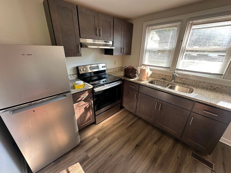 Building Photo - 4913 Chamberlayne Ave