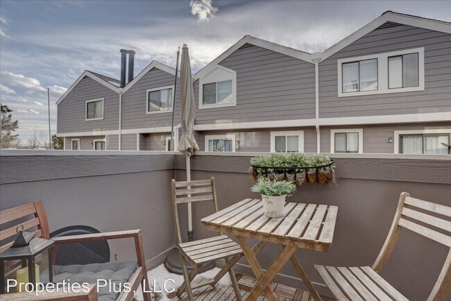 Building Photo - 2 br, 2.5 bath House - 6590 W 84th Circle ...