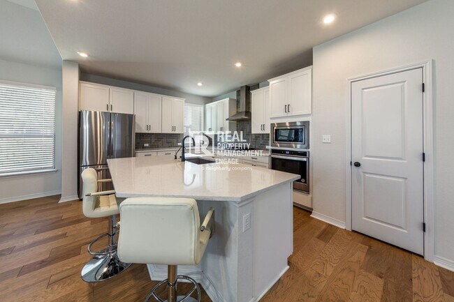 Building Photo - 2105 Bonavista Wy