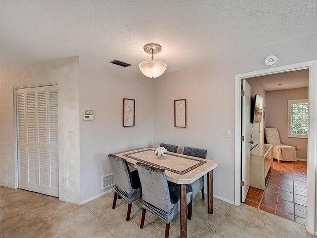 Building Photo - 10 Stone Mountain Blvd