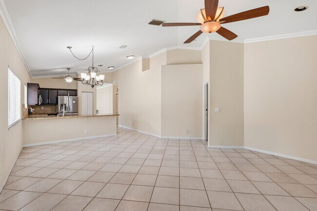 Building Photo - 1343 SW 44th Terrace