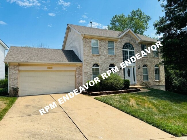 Primary Photo - Spacious 4 bedroom, 2.5 bath home availabl...