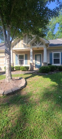 Building Photo - 3bedroom 2 bath home on the northside of t...