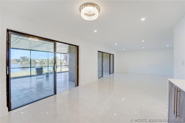 Building Photo - 103 St Andrews Rd