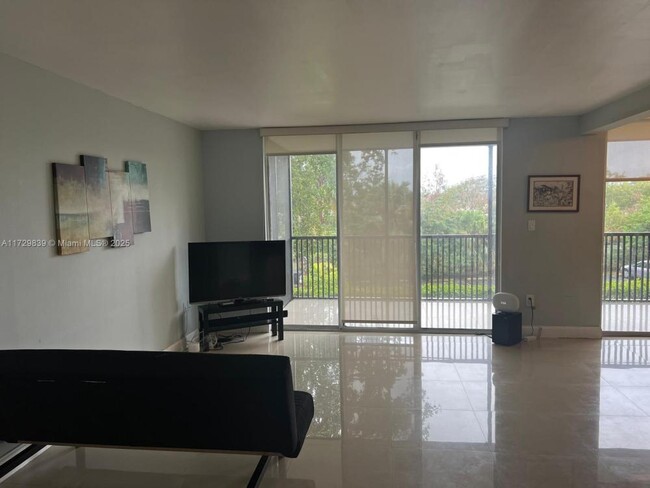 Building Photo - 2 bedroom in North Miami FL 33179