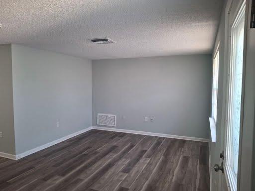 Building Photo - 8724 Sabal Way