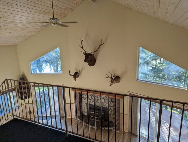 Building Photo - 134 Hanaford Rd