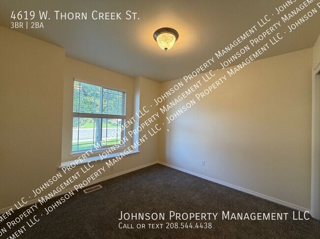 Building Photo - 4619 W Thorn Creek St