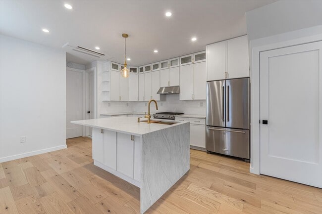 Building Photo - 36-34 11th St