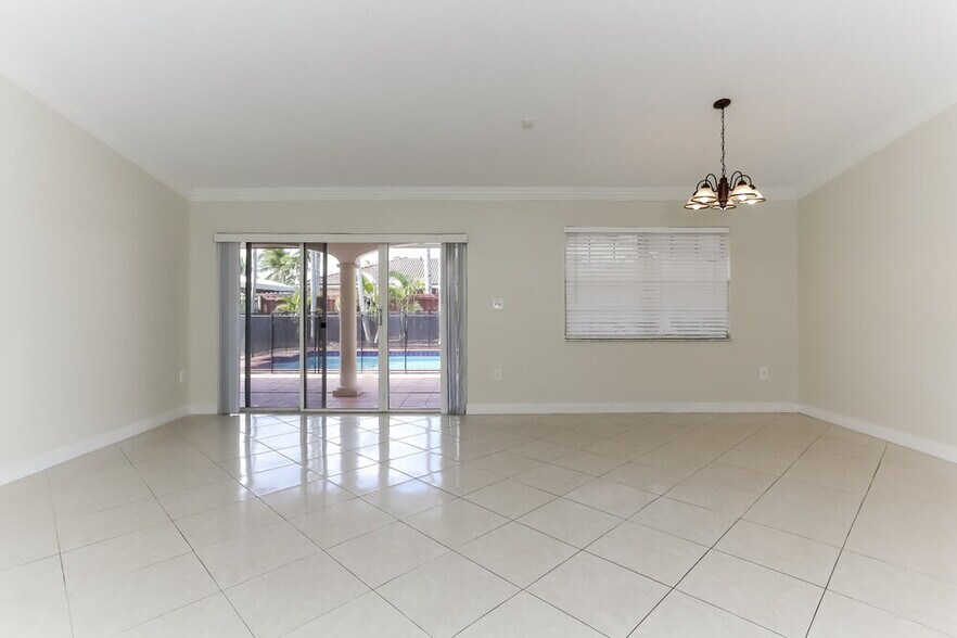 Building Photo - 15439 SW 172nd Terrace