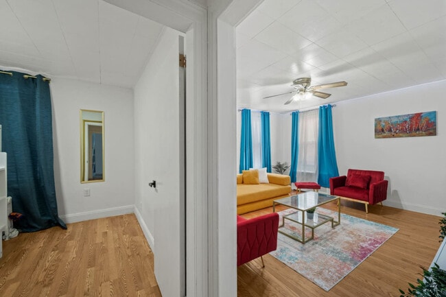 Building Photo - 21 Lord Ave