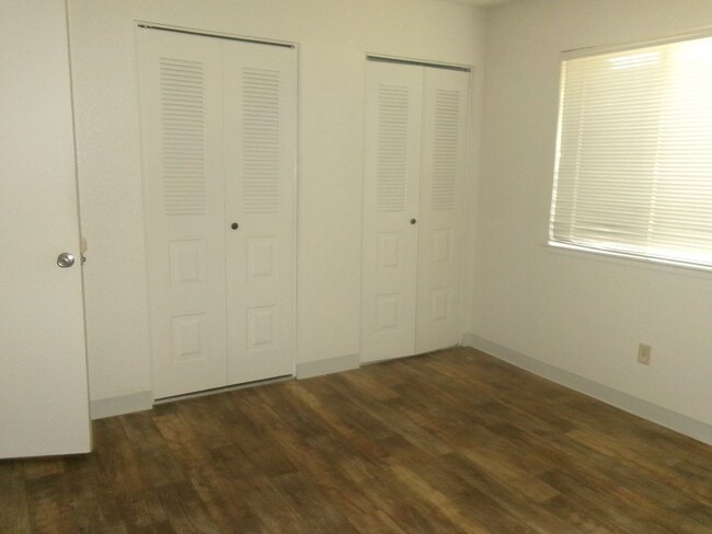 Building Photo - 3591 Quail Lakes Dr