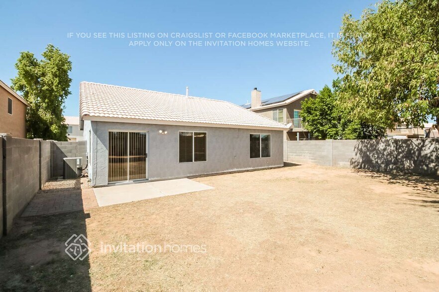Building Photo - 2345 S Ananea