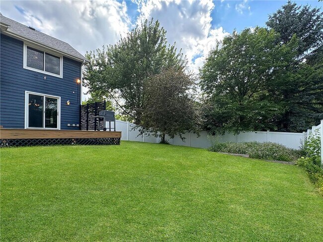 Building Photo - 15612 Canyon Ridge