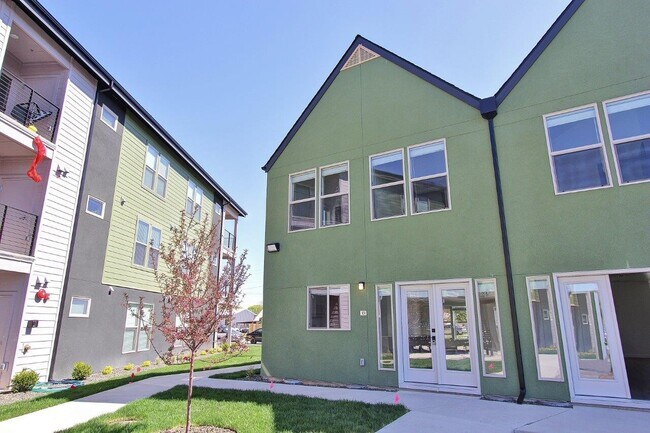 Building Photo - 3912 S Brian Ave Caldwell