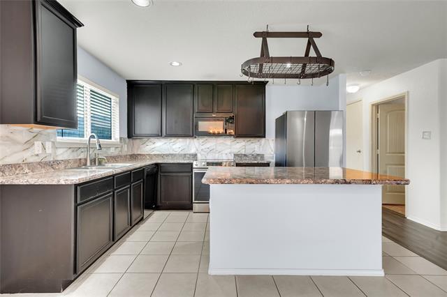 Building Photo - 4108 Sandalwood Ct