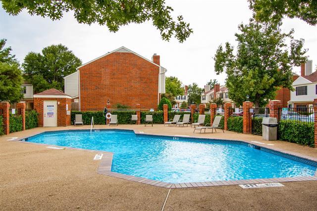 Building Photo - 224 Samuel Blvd