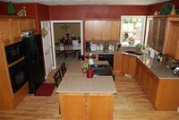 Building Photo - Beautiful Eagle Home