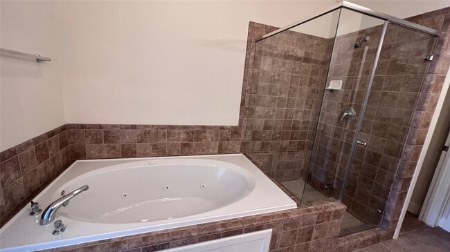 Building Photo - 2710 Hullsmith Dr