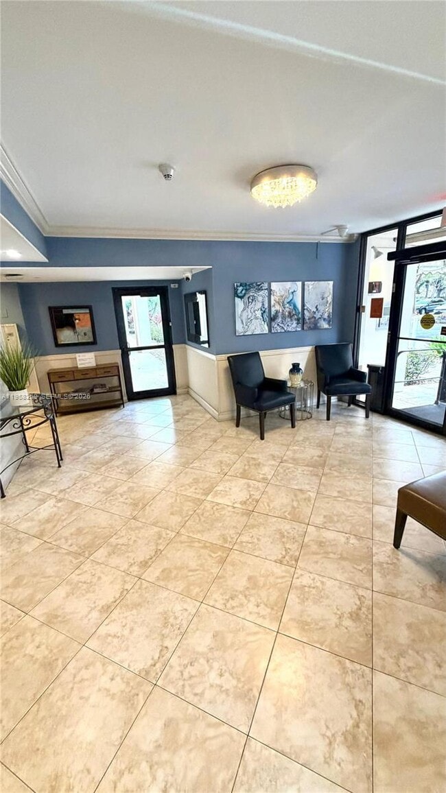 Building Photo - 3520 Oaks Way