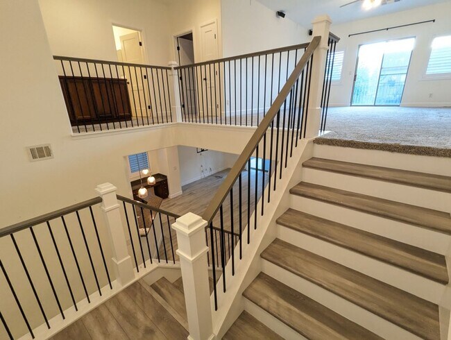 Building Photo - 8213 Fowler Falls Ct