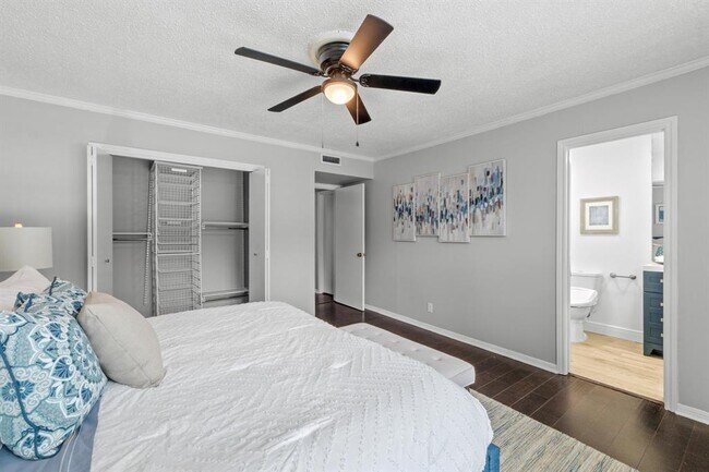 Building Photo - 6109 Bullard Dr