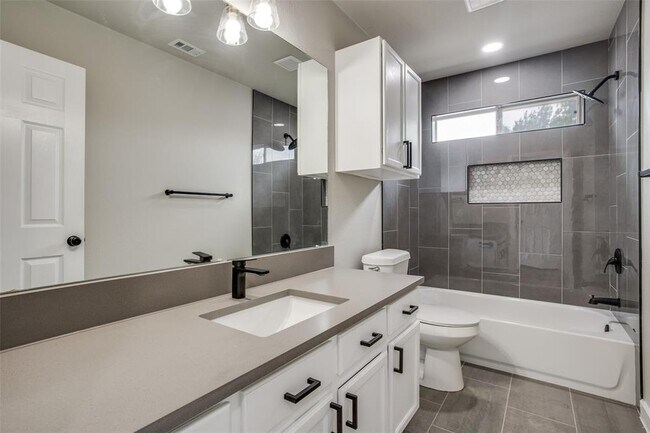 Building Photo - 517 Dusty Leather Ct
