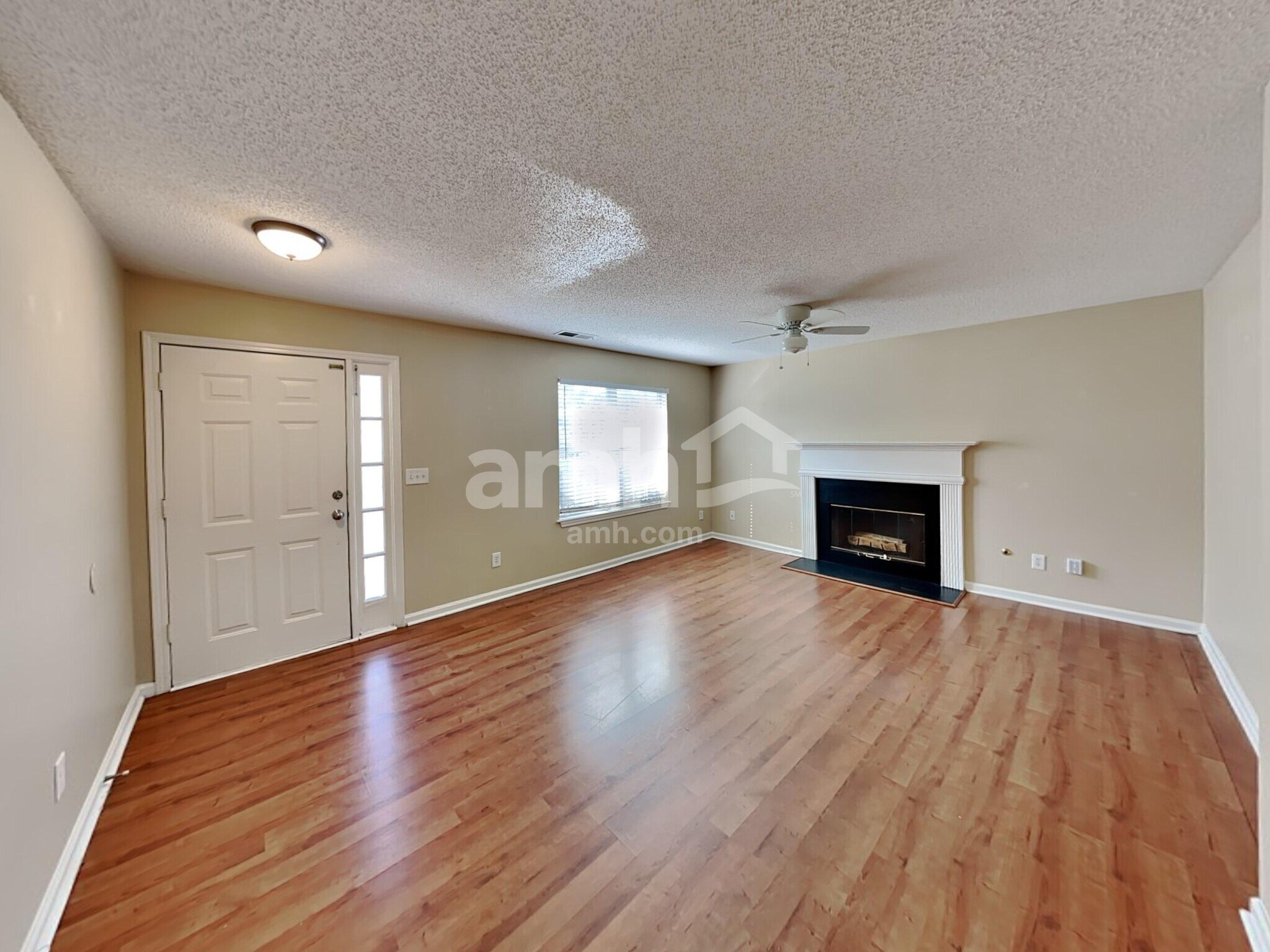 Building Photo - 3826 Tidewater Way NW