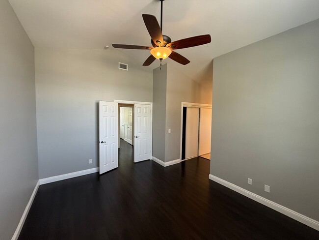 Building Photo - Beautiful home in Oxnard, CA