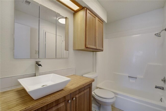 Building Photo - 6016 Westcreek Dr